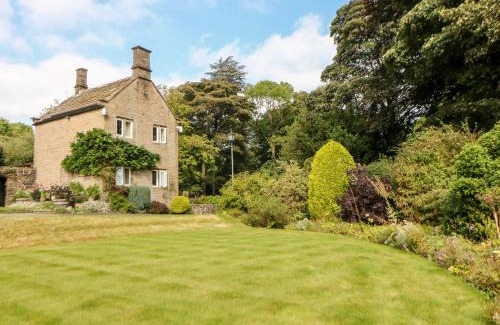 Hoylandswaine House | Underbank Hall Cottage