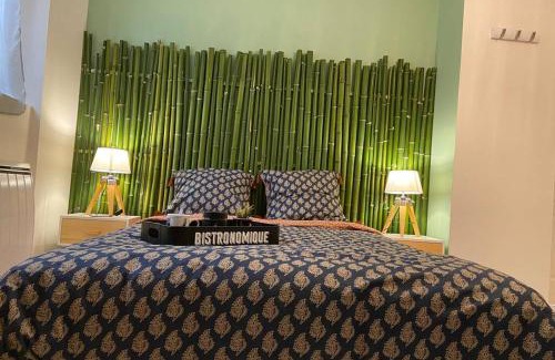 Pontgouin Apartment | Une pause aux Halles. Maison de ville pour 5 pers max