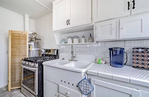 Eureka Cottage | Unforgettable dog-friendly retreat