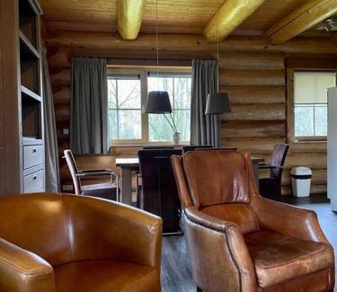 Linde Villa | Unieke houten villa met SAUNA in Twente - 6p