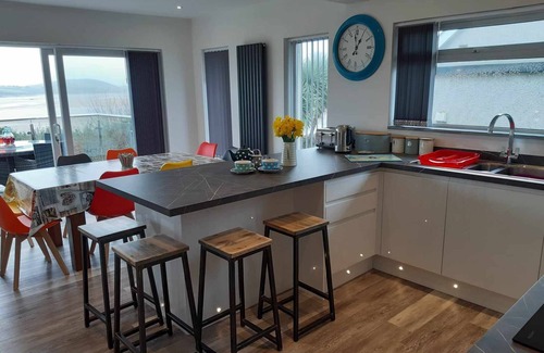 Treator House | Uninterrupted spectacular views over the Camel Estuary and ocean.