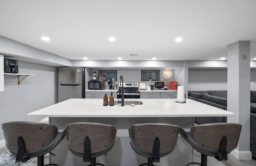 Union Apartment | Union Oasis: Hot Tub, Grill, Gym, Games, Massage chair