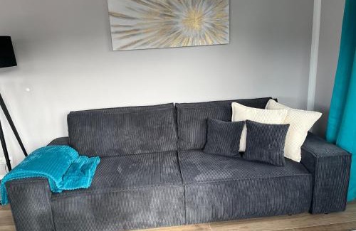 Prien am Chiemsee Apartment | UNiQE I 90qm I Bergblick I 3 Balkone I seenah