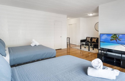 Bay Harbor Islands Apartment | Unique 2 units in 1, sleeps up to 10 people. Near beach.