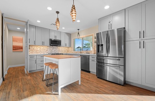 Optimist Park NW House | Unique 3-bed, 2-bath house with Pool, Hot Tub, and Hi-Spd Wifi in Optimist Park
