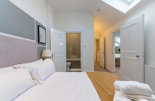St. Johns Wood Apartment | Unique 3 Beds 2 Baths Abbey Rd St John's Wood