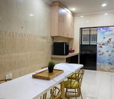 Teluk Intan House | Unique 4 Bedrooms House, Few mins to Town by Mr Homestay