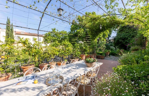 Oltrarno Apartment | Unique 5 Bedroom Apartment with Private Garden