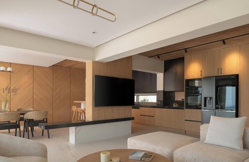 Stavromenos Villa | Unique 5BR Villa, Elegant Design & Beach Bliss