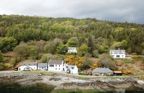Balmacara House | Unique and spacious holiday house set on the sea front