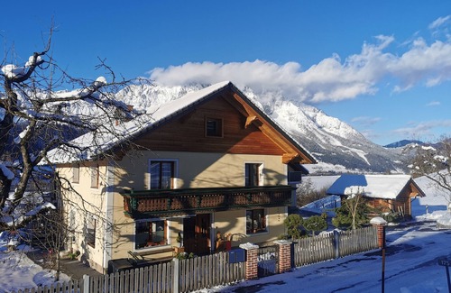 Oeblarn Apartment | Unique apartment in a nature reserve