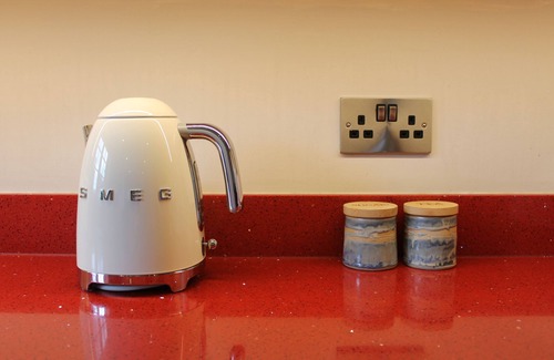 Sandy Cottage | Unique Boutique: cosywarm, sleeps 6, sauna, rural, inglenook fireplace