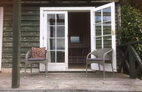 Port Levy Cottage | Unique Character Farm Stay