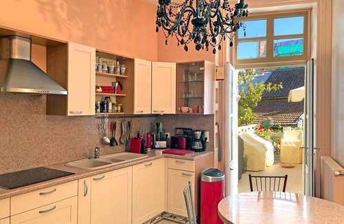 Perigueux Apartment | UNIQUE CITY CENTER GREAT COMFORT PRIVATE PARKING AIR CONDITIONING BEAUTIFUL EXTERIOR