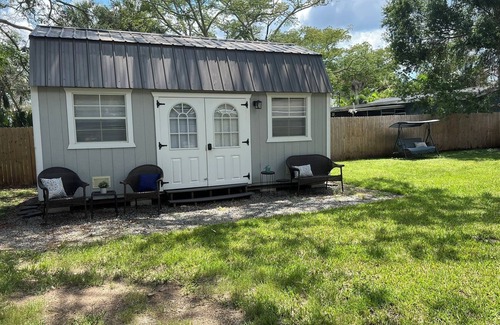 Tarpon Springs Cottage | Unique cottage located in the heart of Tarpon Springs.