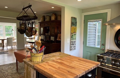 Colebrook House | Unique & extraordinary experience - renew your senses. Delightful waterfront!