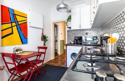 Tophane Apartment | Unique Flat w Balcony 5 min to Istiklal Street