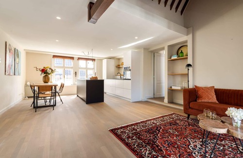 Centrum Apartment | Unique fully furnished apartment on top location in the center of Haarlem.