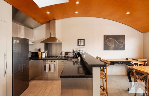 Herne Bay House | Unique Herne Bay Haven with Spa