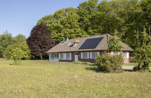 Meeuwen-Gruitrode House | Unique holiday home for 8 people in a Limburg nature reserve