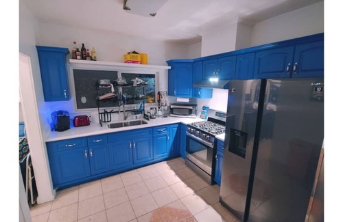 Washington House | Unique Latin Retreat in Long Beach CA Liquor/Market next door 2 miles fr Beach