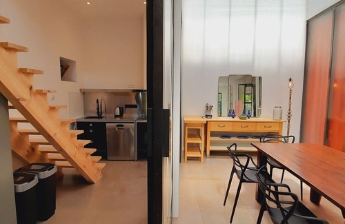 Sint-Jans-Molenbeek Condo | Unique loft with rooftop terrace