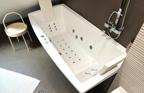 Sofia City Center Apartment | Unique Luxurious Jacuzzi PENTHOUSE DUPLEX in City Center! 2 BATHS! FREE PARKING!
