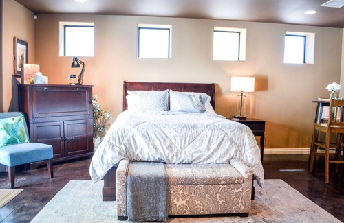 Shea North Estates House | Unique & Luxurious Private Suite in Scottsdale- Sedona Suite
