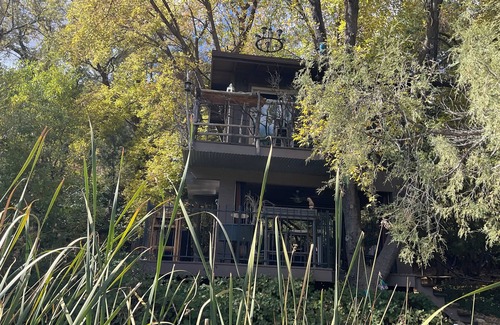 Payson Apartment | Unique property with Treehouse lodging sitting on large private stocked pond.