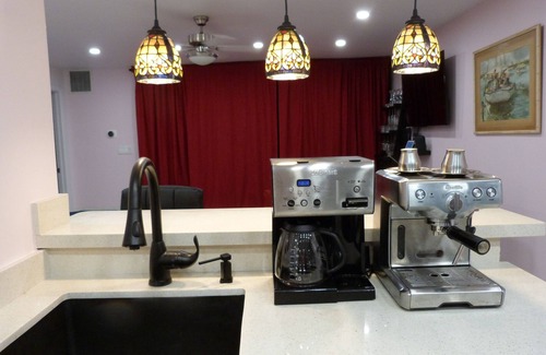 Williams Town Condo | Unique Smart Condo Living, Hotel Quality