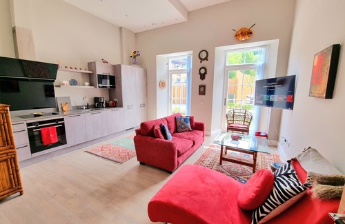 Dalry Apartment | Unique Victorian Apartment in Edinburgh