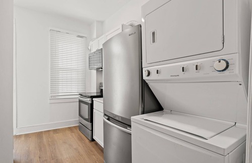 Park View Condo | Unit #1 - 1-bedroom condo in amazing Washington Close to Howard University,