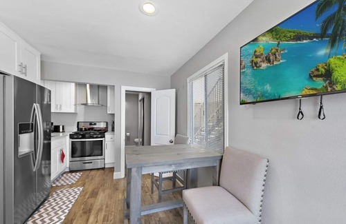 Balboa Island Apartment | Unit 1 · Beachfront Complex | Interior Studio | Balboa