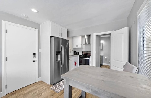 Balboa Island Apartment | Unit 1 · Beachfront Complex | Interior Studio | Balboa