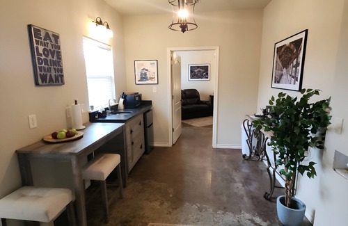 Fredericksburg Apartment | Unit 1 Chianti Central Tuscan Wine Retreat