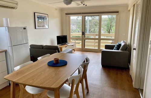 Mallacoota Apartment | Unit 14 Lake Views Mallacoota