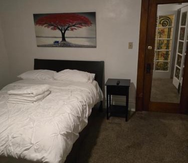 Highland Square House | Unit 2 at Oilgate at Oakdale