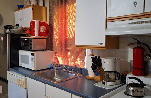 Petworth Apartment | Unit 3 - Fabulous -1 Bedroom, Washington DC Townhome with AC, WiFi, TV/kitchen.
