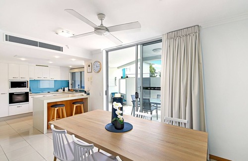 Coolum Beach Apartment | Unit 30-31 12 Perry Street