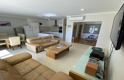 Jurien Bay Villa | Unit 33 Seafront Estate