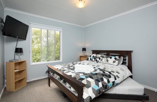 Lakes Entrance Apartment | Unit 9, Bellevue Nth Arm Apt