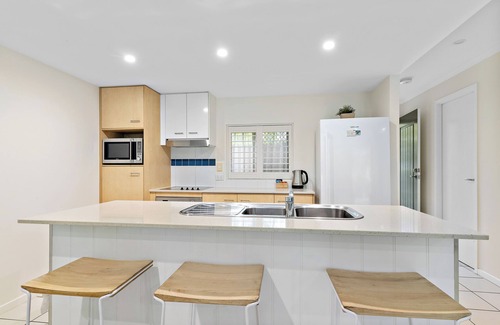 Noosaville Apartment | Unit 96 - Tropical Retreat in 2 Bedroom Townhouse 4* Resort
