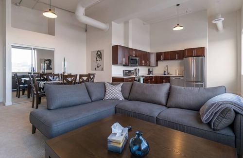 Winnipeg Apartment | UNIT THREE Executive Stay Fully Furnished Spacious Two Bedroom Condo