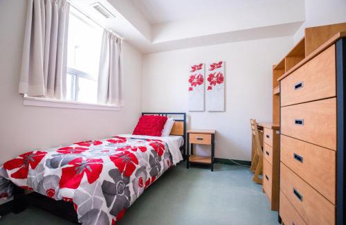 Waterloo Apartment | United College