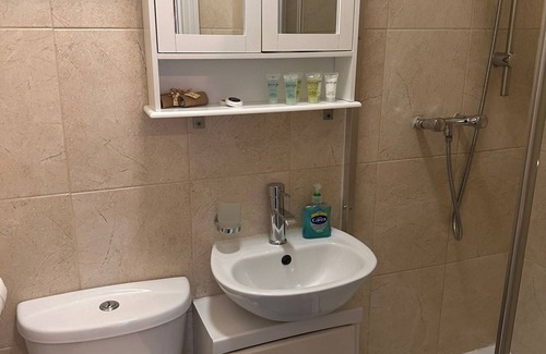 Seven Sisters House | United Lodge Apartments