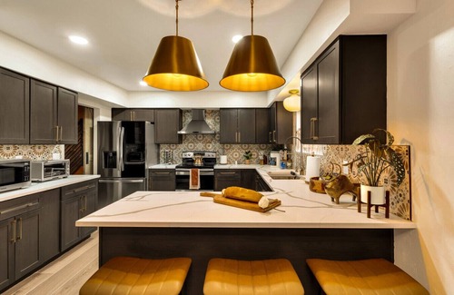Blenman-Elm Apartment | University of Arizona Western Oasis
