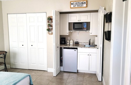 Sarasota Apartment | University Pines Studio in Sarasota