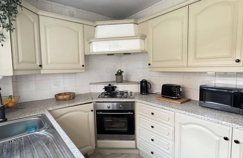 Hebburn House | Unwind at Hebburn House-Your Serene Retreat Awaits