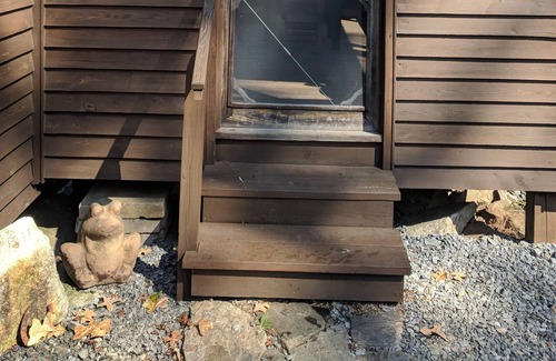 Traphill Apartment | Unwind in an antique, former general store near Stone Mtn. St. Park, NC