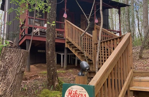 Blairsville Cabin | Unwind in Charming Mountain Retreat near Helen, Blue Ridge & Appalachian Trail